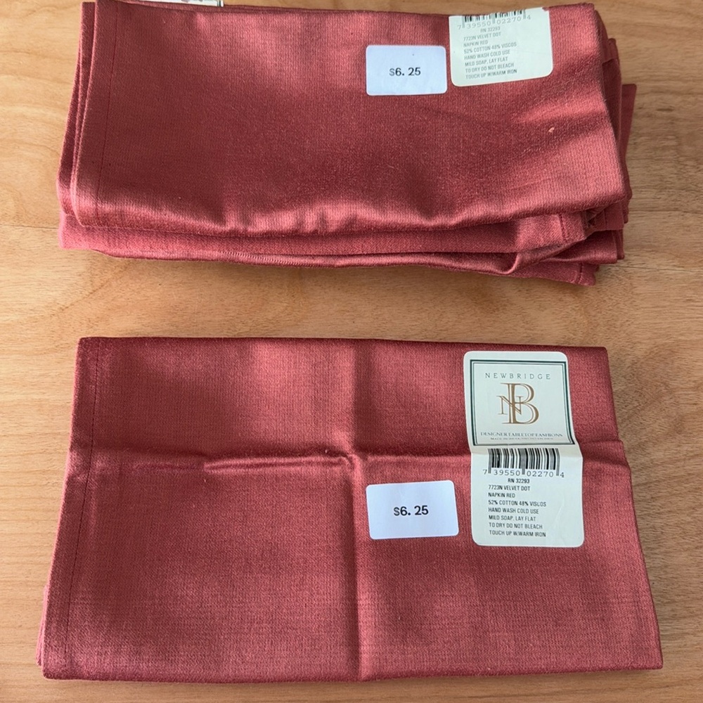8 Newbridge Napkins NWT